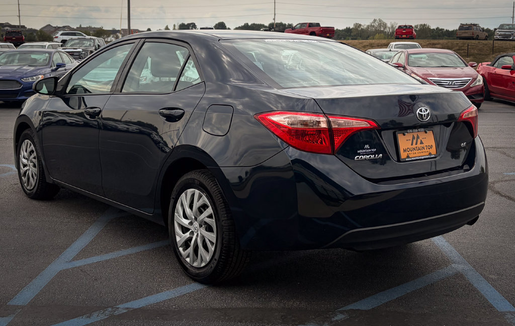 Used 2018 Toyota Corolla LE FWD image 21