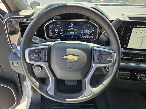 Used 2025 Chevrolet Silverado 2500 LT w/ Safety Package AWD/4WD image 25