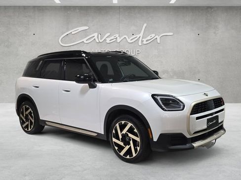 Used 2025 MINI Cooper Countryman S image 2