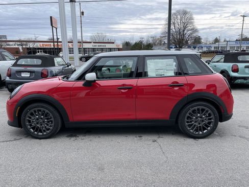 New 2026 MINI Cooper 4-Door Hardtop image 5