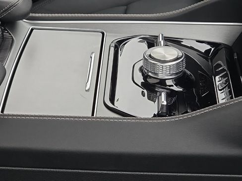 New 2026 Jeep Grand Wagoneer Limited AWD/4WD image 5