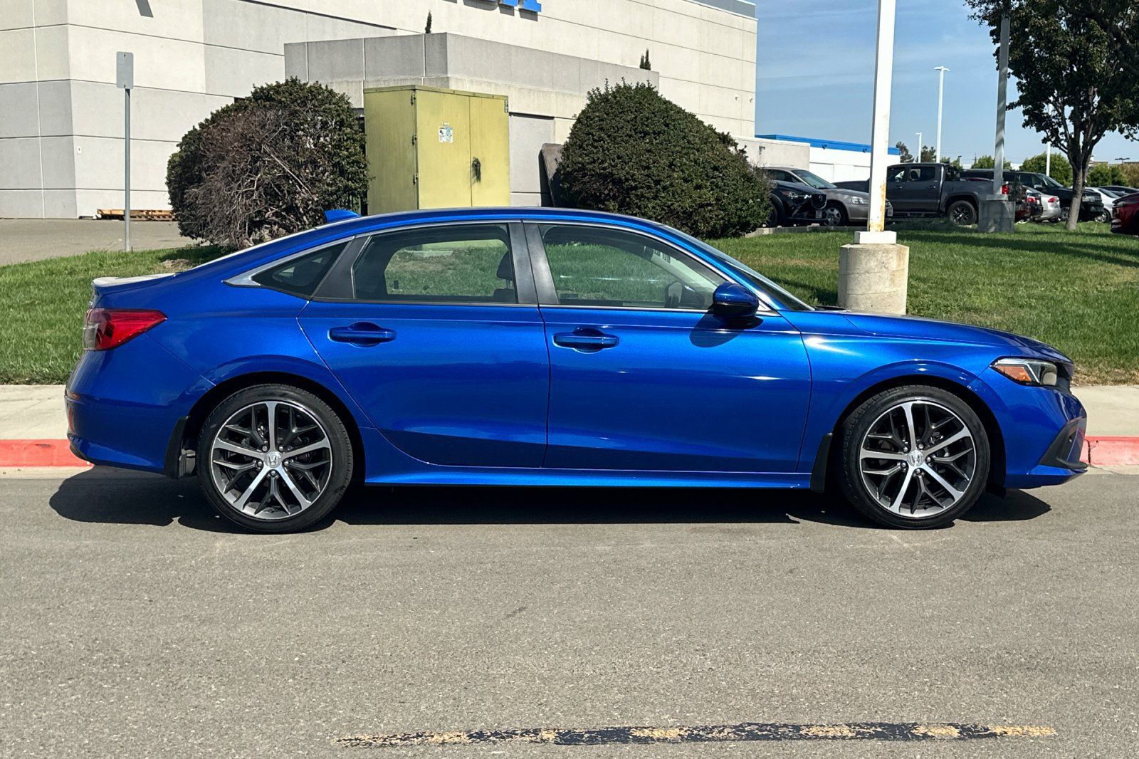 Certified 2022 Honda Civic Touring image 3