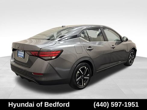 Used 2025 Nissan Sentra SV FWD image 5