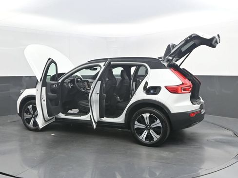Certified 2023 Volvo XC40 Recharge Plus AWD/4WD image 40