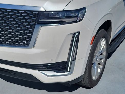 Certified 2021 Cadillac Escalade Premium Luxury image 10