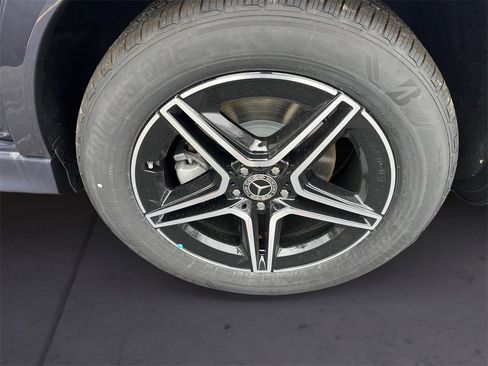 New 2025 Mercedes-Benz GLE 350 4MATIC image 9