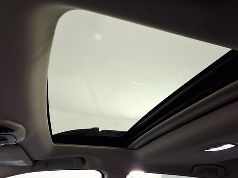 Used 2023 Subaru Outback Limited image 15