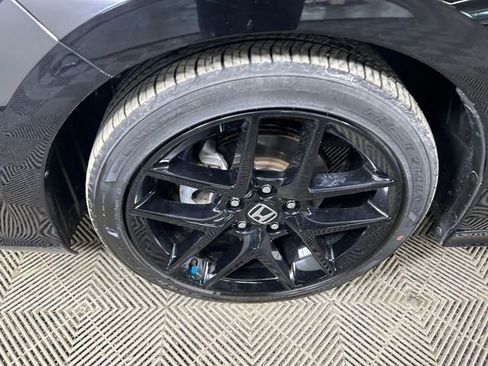 Used 2024 Honda Civic Sport image 11