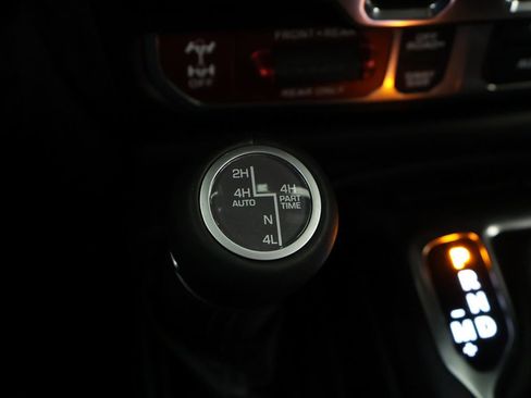 Used 2024 Jeep Wrangler Unlimited Rubicon 4xe AWD/4WD image 53