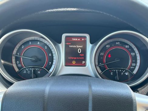 Used 2017 Dodge Journey SXT FWD image 31