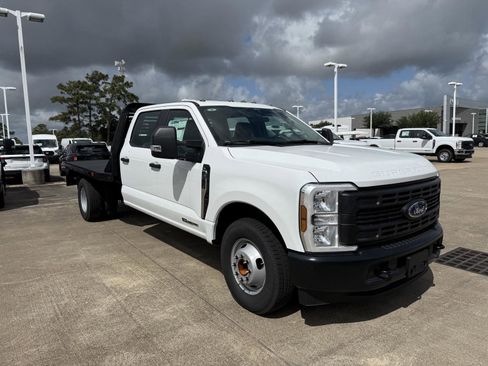 New 2025 Ford F350 XL RWD image 2