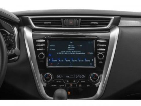 Used 2018 Nissan Murano SV image 13