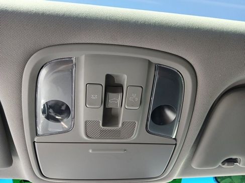 Used 2017 Kia Sportage EX w/ EX Technology Package image 16