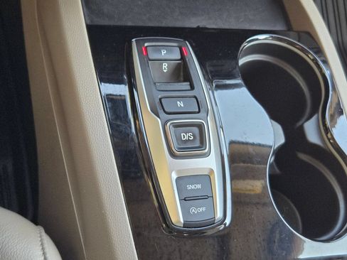 Used 2019 Honda Pilot Touring image 18