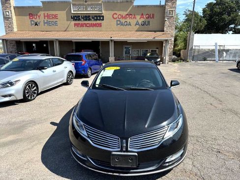 Used 2015 Lincoln MKZ image 1