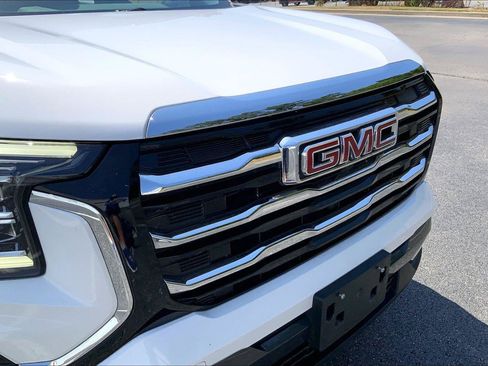 Used 2025 GMC Terrain Elevation w/ Elevation Premium Package FWD image 29