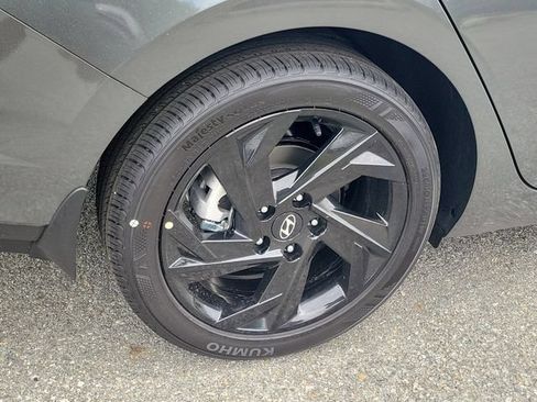 New 2026 Hyundai Elantra Sport FWD image 29