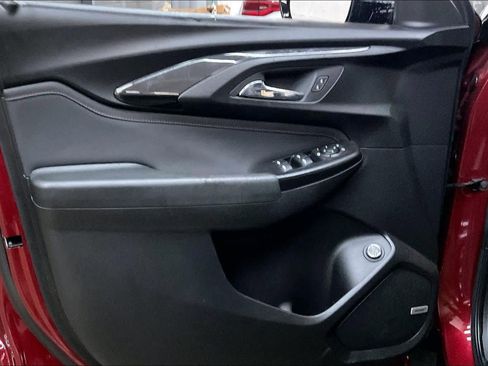 Used 2022 Chevrolet TrailBlazer RS w/ Sun and Liftgate Package image 25