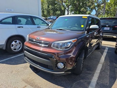 Used 2017 Kia Soul + FWD image 3
