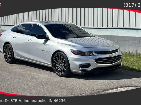 Used 2019 Chevrolet Malibu LT w/ Driver Confidence Package image 1
