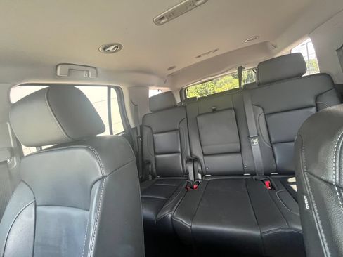 Used 2018 Chevrolet Tahoe LT RWD image 17