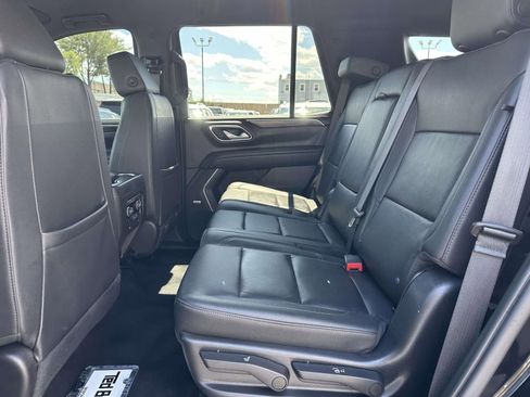 Used 2022 Chevrolet Tahoe Z71 w/ Luxury Package AWD/4WD image 23