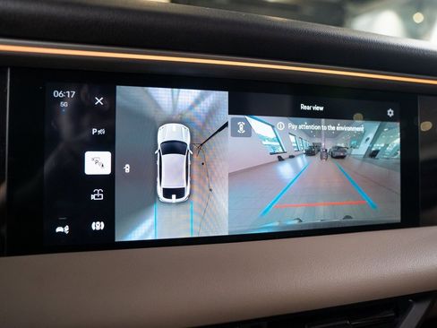 Used 2025 Porsche Macan Electric image 30