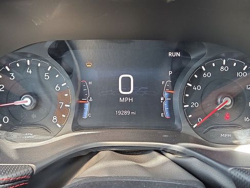 Used 2025 Jeep Compass Trailhawk AWD/4WD image 29