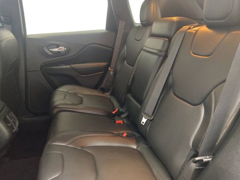 Used 2015 Jeep Cherokee Limited AWD/4WD image 18