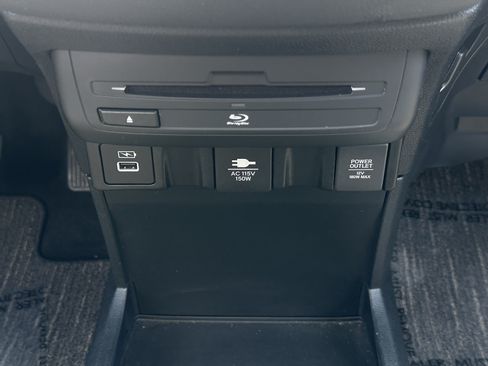 Used 2023 Honda Odyssey Touring image 41