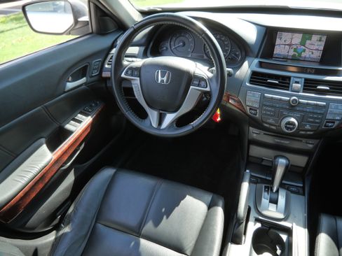 Used 2011 Honda Crosstour EX-L image 9