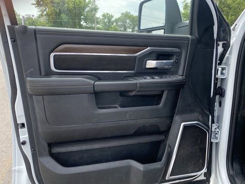 Used 2024 RAM 2500 Laramie AWD/4WD image 14