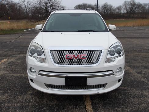 Used 2011 GMC Acadia Denali image 3