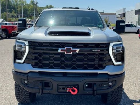 Used 2025 Chevrolet Silverado 2500 ZR2 w/ ZR2 Bison Edition AWD/4WD image 8