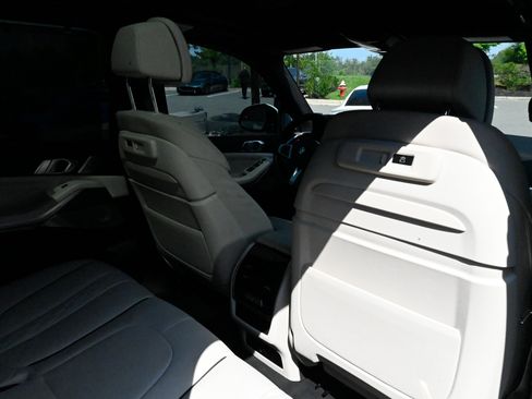 Used 2022 BMW X5 M50i w/ Executive Package AWD/4WD image 50