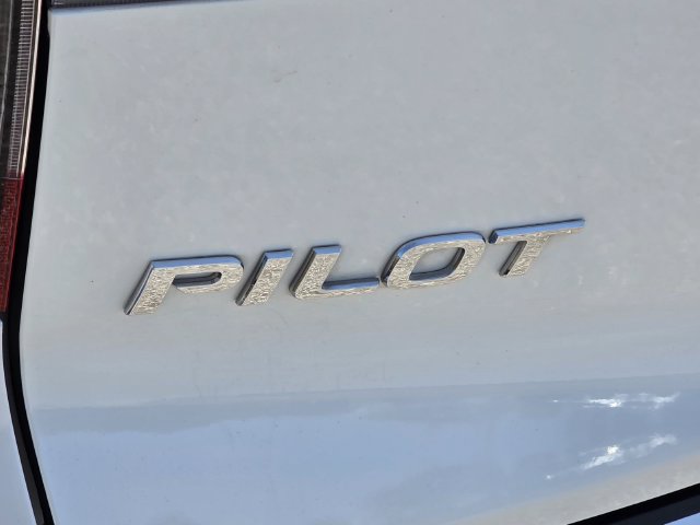 Used 2019 Honda Pilot Elite image 36