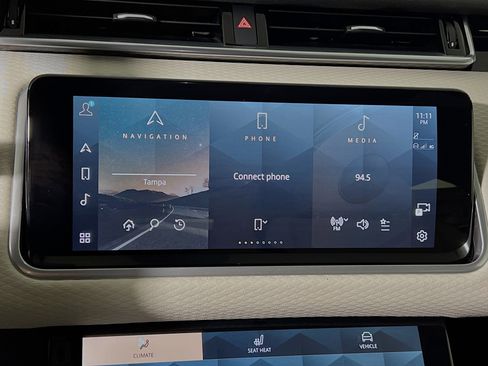 Used 2023 Land Rover Range Rover Velar R-Dynamic S image 27