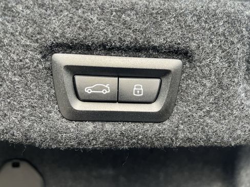 Certified 2025 BMW i5 M60 w/ Premium Package image 35