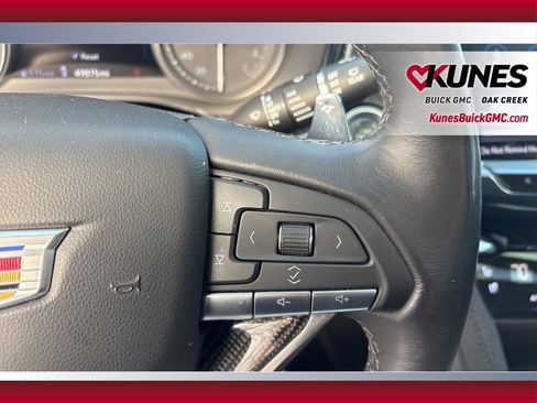 Used 2023 Cadillac XT6 Sport w/ Technology Package image 17