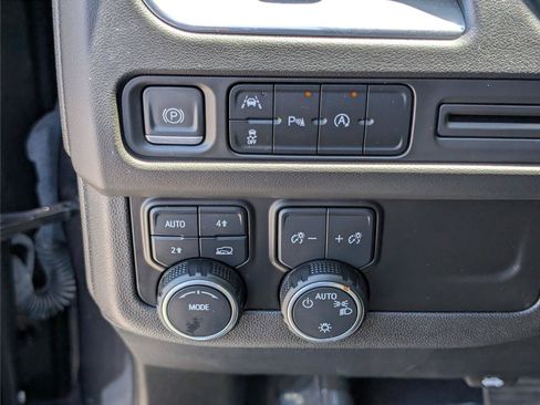 Used 2023 Chevrolet Tahoe RST AWD/4WD image 25