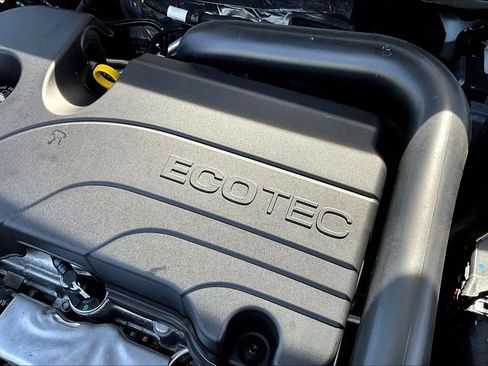 Used 2024 Chevrolet Equinox LT image 33