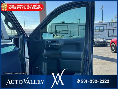 Used 2021 Chevrolet Silverado 1500 RST w/ Convenience Package II image 17