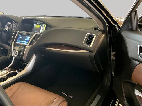 Used 2018 Acura TLX V6 w/ Advance Package FWD image 16