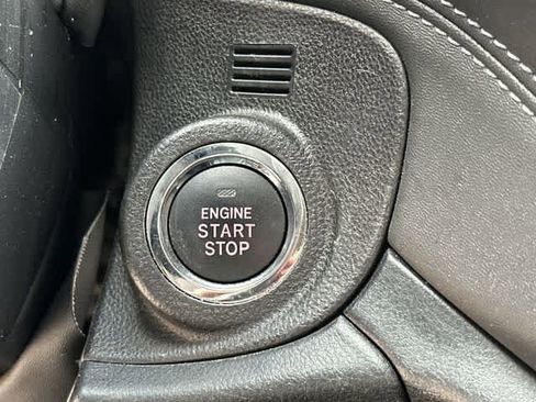 Used 2023 Subaru Outback Limited image 11