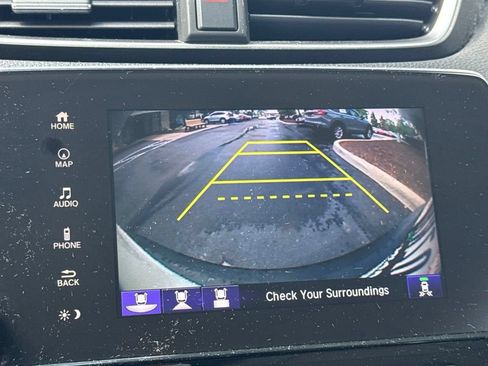 Used 2017 Honda CR-V Touring image 11