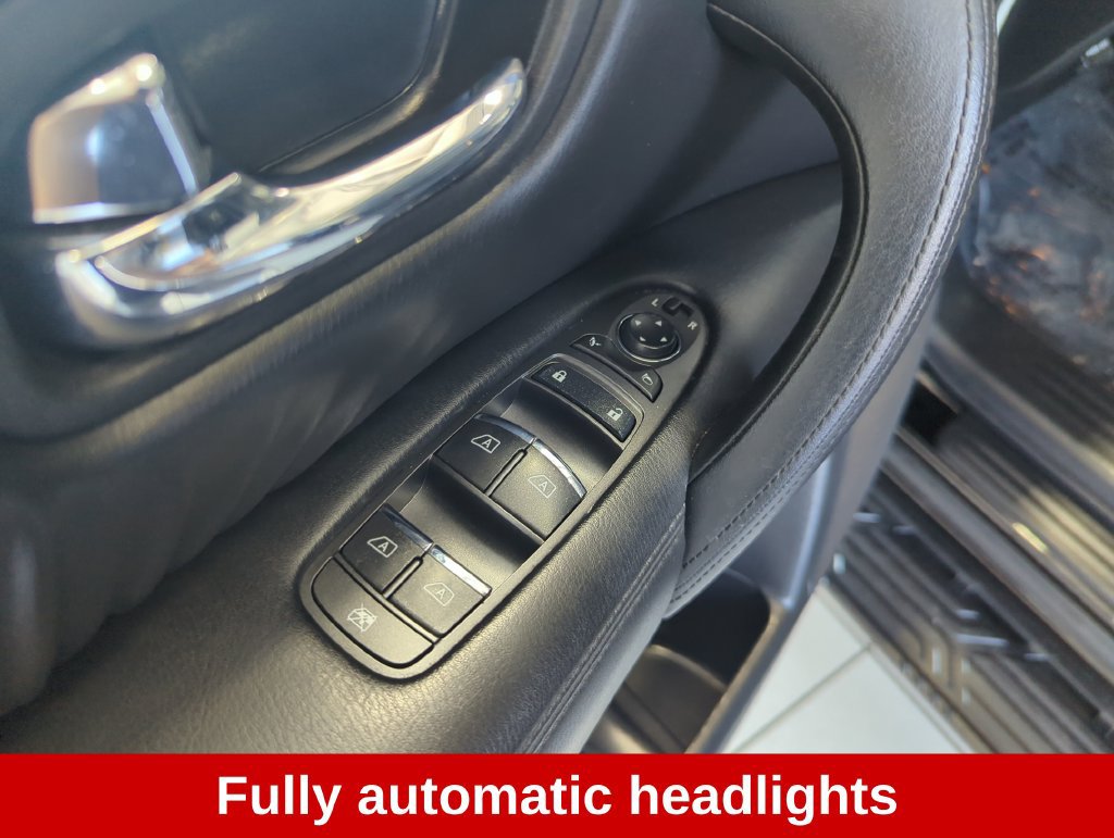 Used 2024 Nissan Armada SL w/ Captain's Chairs Package AWD/4WD image 14