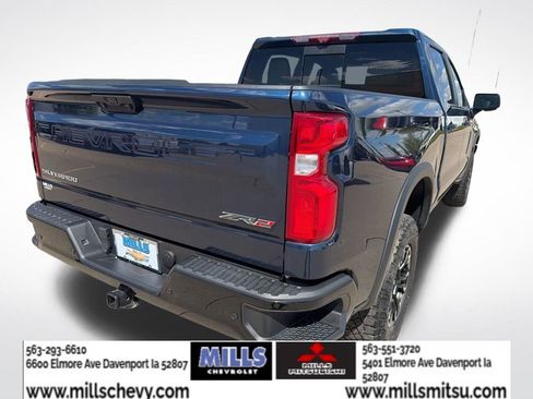 Used 2023 Chevrolet Silverado 1500 ZR2 w/ Technology Package AWD/4WD image 5