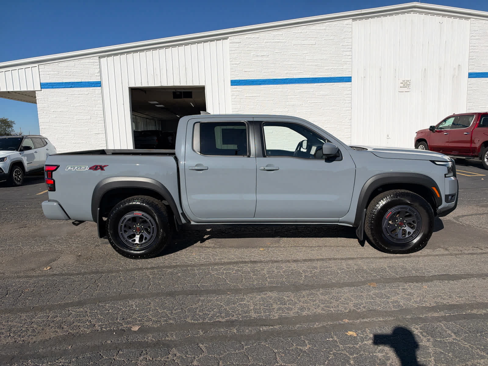 Used 2025 Nissan Frontier PRO-4X w/ Interior Protection Package AWD/4WD image 6