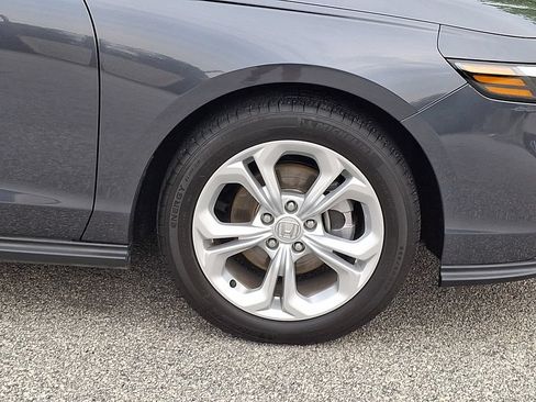 Used 2025 Honda Accord LX image 8