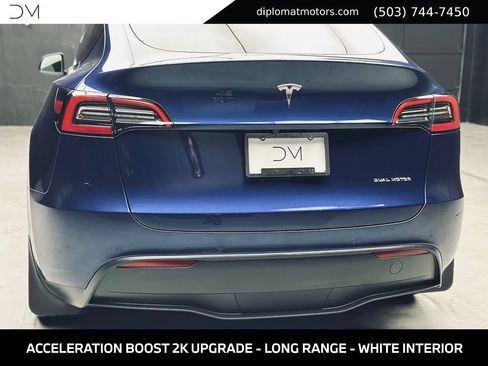 Used 2022 Tesla Model Y Long Range AWD/4WD image 16
